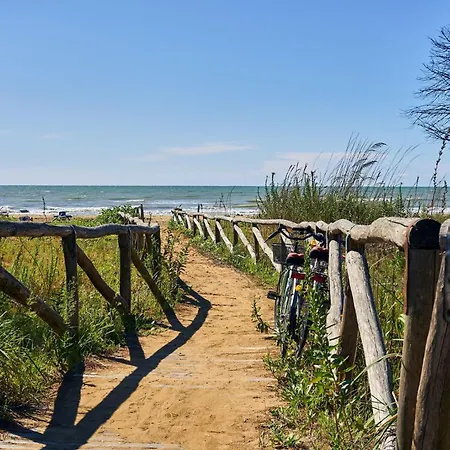 Apartment Colorful Overlooking The Sea Bibione