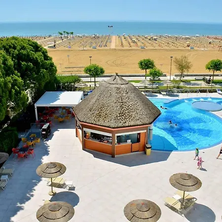 Colorful Overlooking The Sea Apartamento