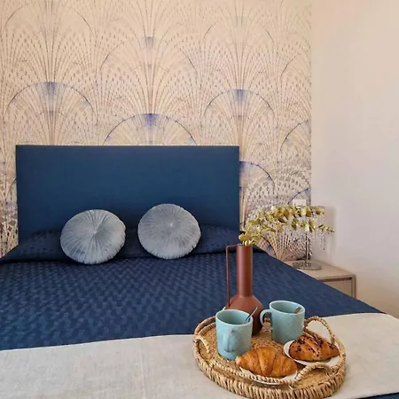 公寓 Colourful Flat Overlooking The Sea *